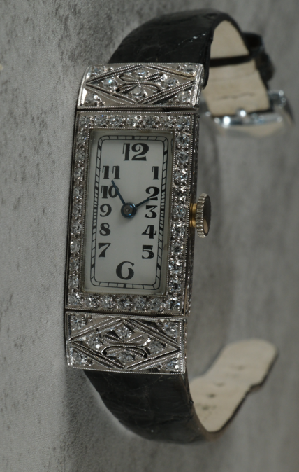 Audiguet Cal. 45, Art Deco rectangular platinum case with 48 diamonds, marked J. L. Roehrich. Remontorium collection.